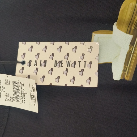 NWT Cali Dewitt Black T-Shirt with Global Warning Graphic Coffin Sz Small Men - Picture 5 of 15